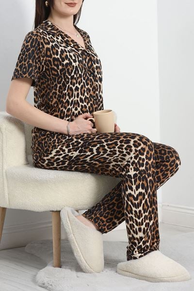 Milan Kumaş Düğmeli Pijama Takımı Kahveleopar - 50145.1857.